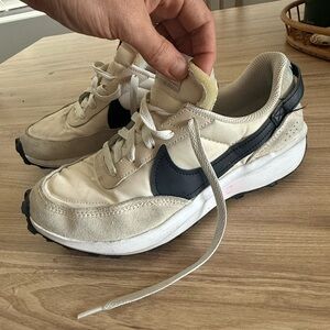 Nike Waffle Debut Cream & Black Retro Sneakers Women’s Size 8